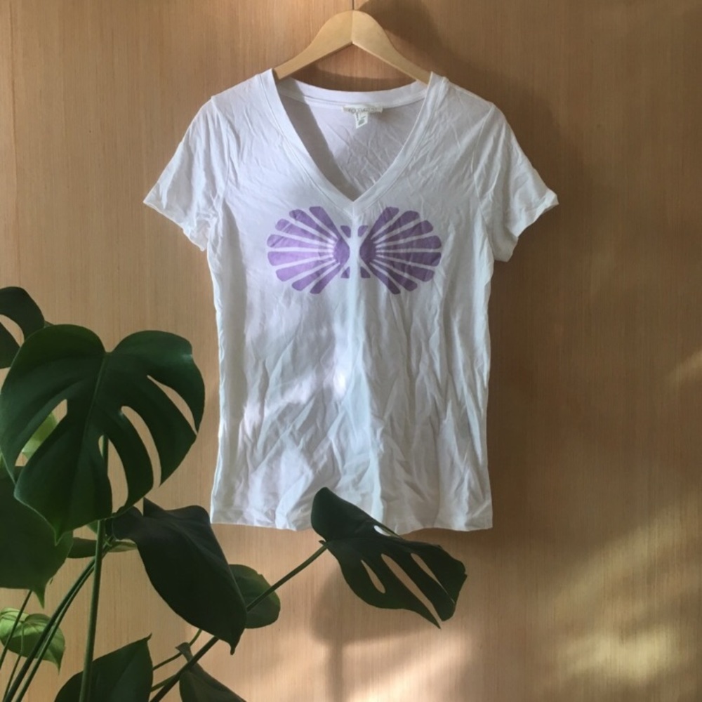 Mermaid shells white v neck 🌊 ariel cosplay